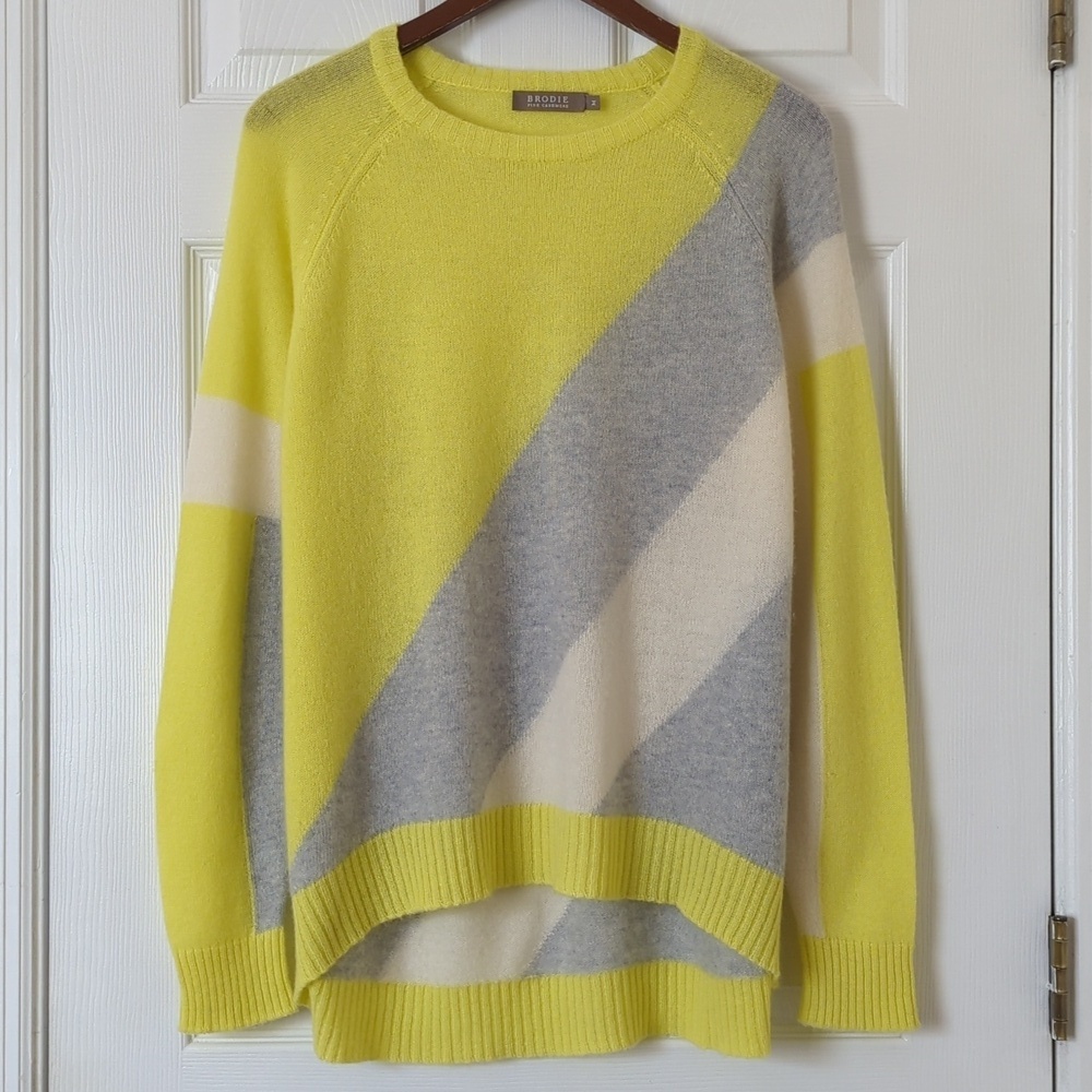Brodie Fine Cashmere Lightweight Colorblock Knit Crewneck Sweater Yellow Grey M